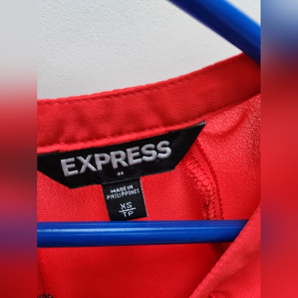 EXPRESS Long Sleeve Crop Top - Picture 3 of 6